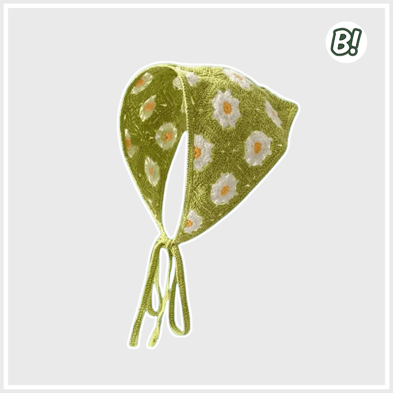 Trama de Flores – Bandana Triangular de Crochê