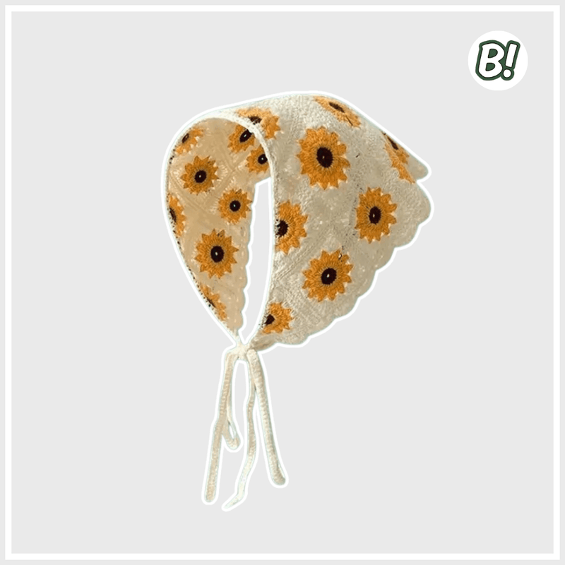 Trama de Flores – Bandana Triangular de Crochê